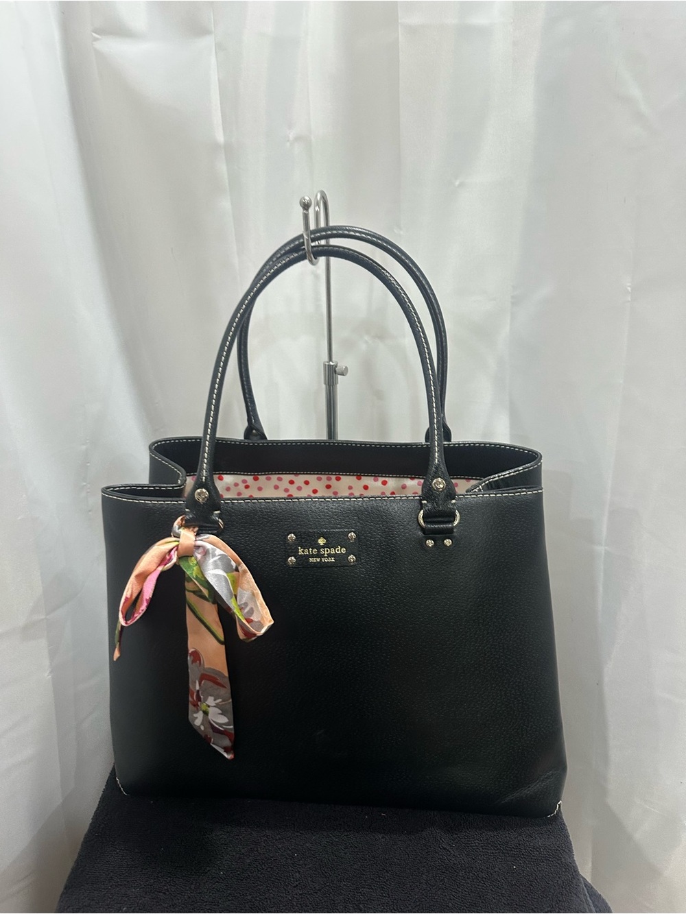 kate spade Black Leather Tote with Floral Scarf and Matching Wallet - Picture 8 of 17